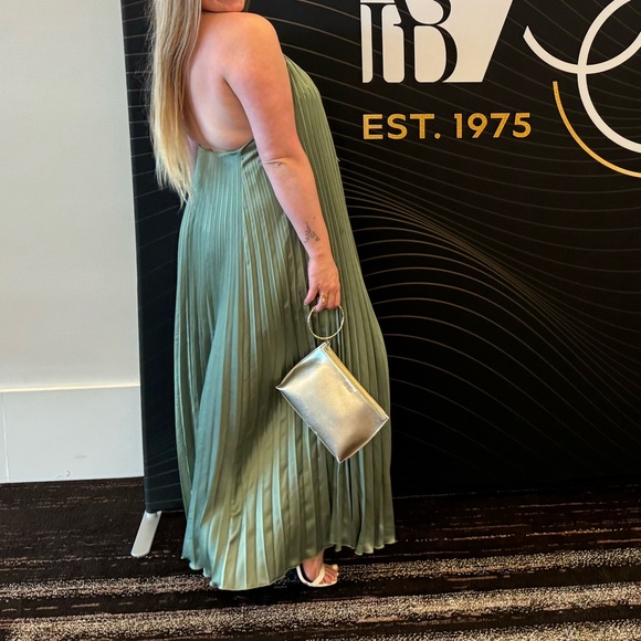 Abercrombie & Fitch Green Halter Pleated Dress - Picture 3 of 6